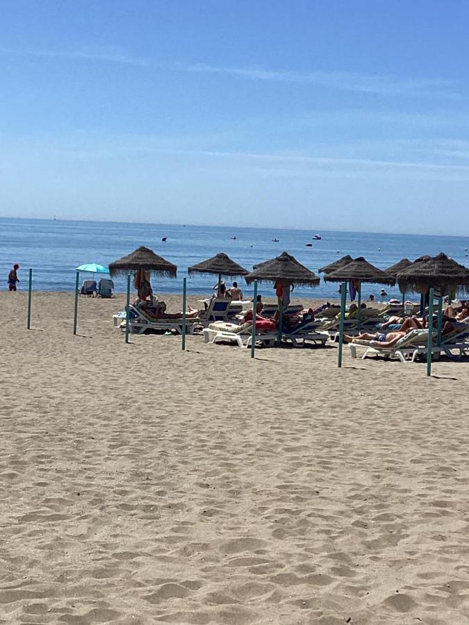 Appartamento Carihuela Park Palace Apartament Sun&Beach Torremolinos Esterno foto
