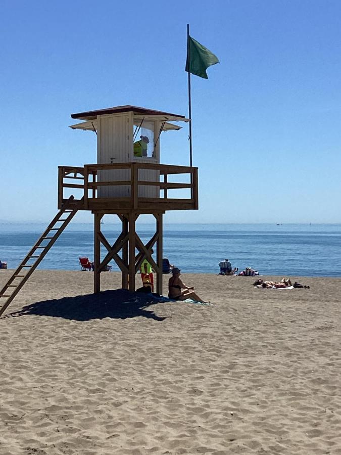 Appartamento Carihuela Park Palace Apartament Sun&Beach Torremolinos Esterno foto