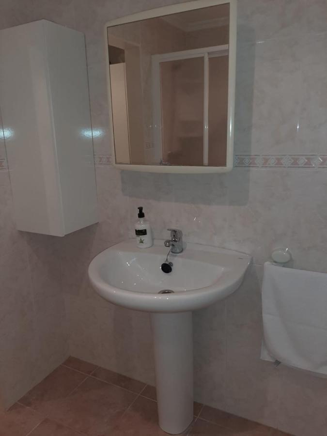 Appartamento Carihuela Park Palace Apartament Sun&Beach Torremolinos Esterno foto