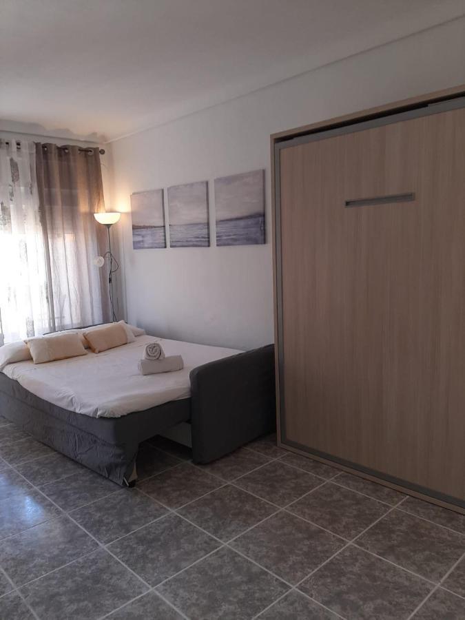 Appartamento Carihuela Park Palace Apartament Sun&Beach Torremolinos Esterno foto